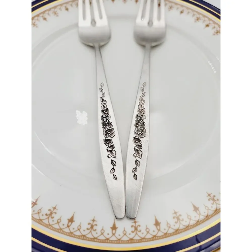 International Deep Silver LAUREL MIST Salad Forks Set 2 Silverplate Flatware Vtg